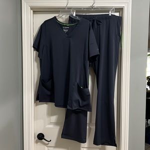 NWT Lot of Healing Hands Scrubs (4 sets) 2XL tops XL Bottoms. Grey, Black, Navy.